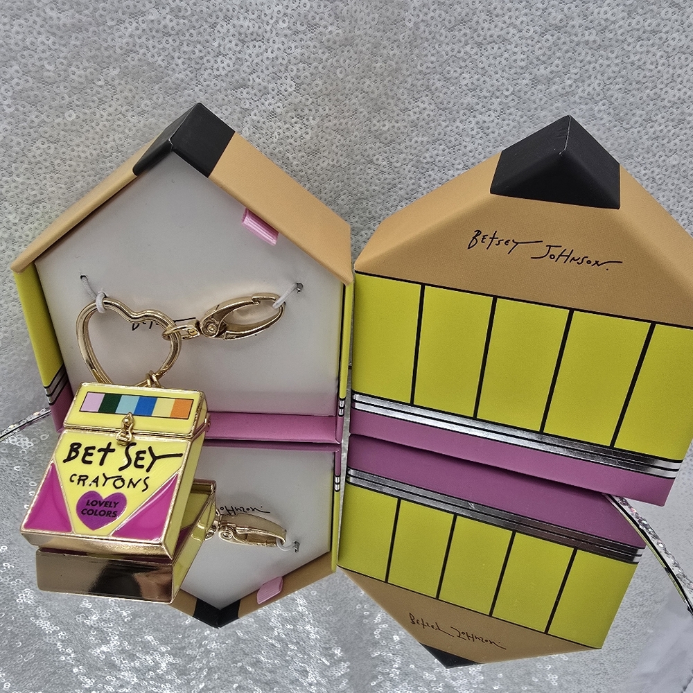 Betsey Johnson Box of Crayons Metal Bag  Charm Key Chain Lovely Colors